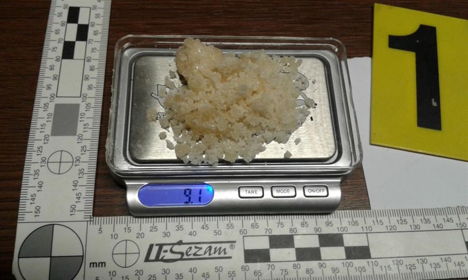 2015-2-9-853TZ CÚHK pervitin na váze .jpg